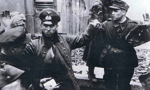 Зачем немецким военным, взятым в плен, обязательно осматривали подмышки и рот?