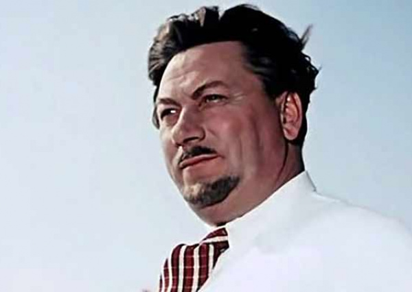 Биография и творческий путь Василия Меркурьева - Советские актеры