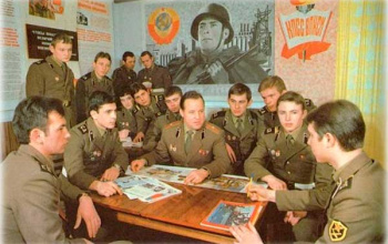 Кто такой замполит в Советской Армии